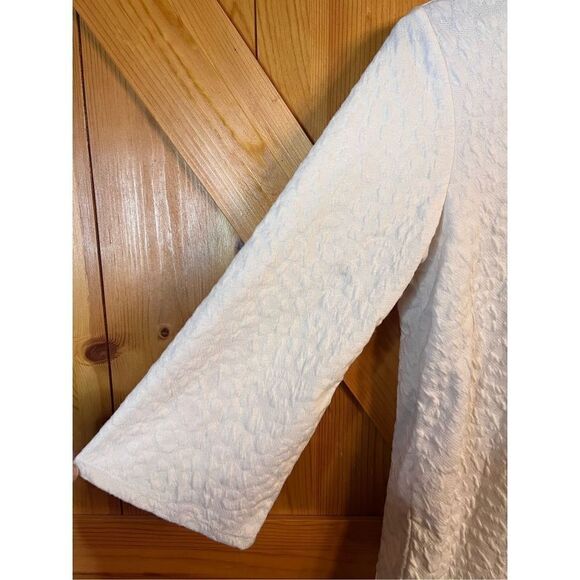 Chico’s Textured Mock-Neck Top Size 0 Small (2901) - Picture 2 of 7